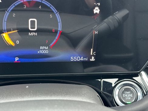 Used 2025 Chevrolet Trax RS w/ Driver Confidence Package image 40