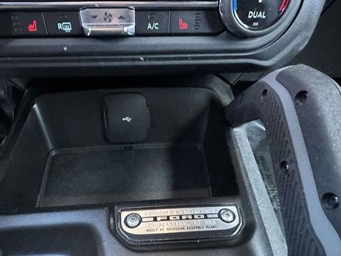 Used 2022 Ford Bronco Big Bend image 19