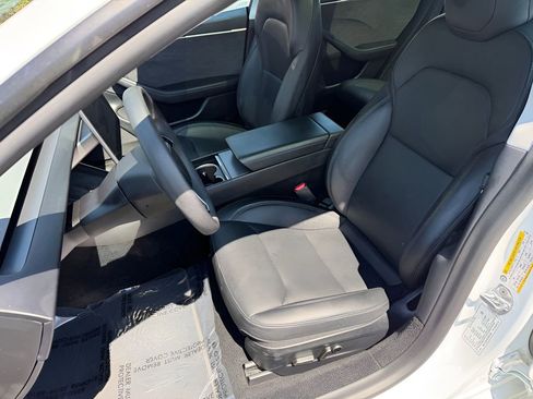 Used 2025 Tesla Model 3 Long Range AWD/4WD image 17