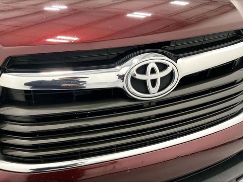 Used 2015 Toyota Highlander XLE image 39
