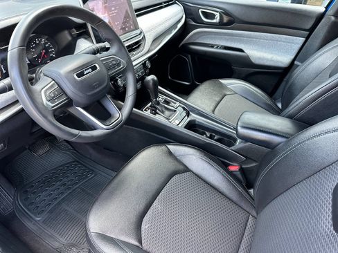 Used 2024 Jeep Compass Latitude AWD/4WD image 10