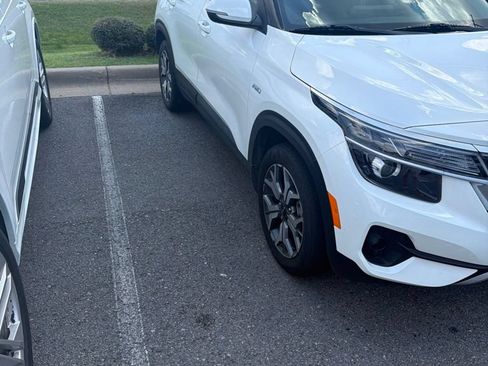 Certified 2023 Kia Seltos EX AWD/4WD image 5
