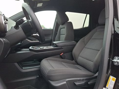 Used 2026 Chevrolet Equinox LT FWD image 13