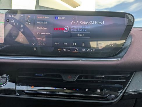 New 2025 Buick Envision Sport Touring image 15