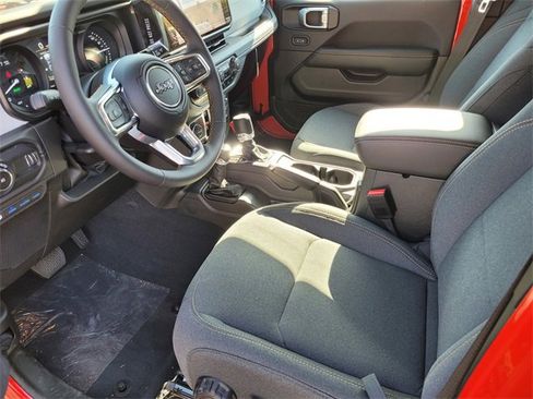 New 2025 Jeep Wrangler Unlimited Sahara w/ Safety Group image 9