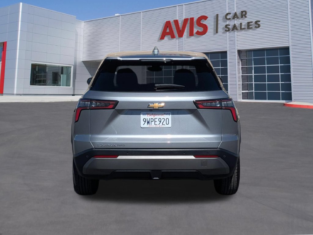 Used 2026 Chevrolet Equinox LT AWD/4WD image 6