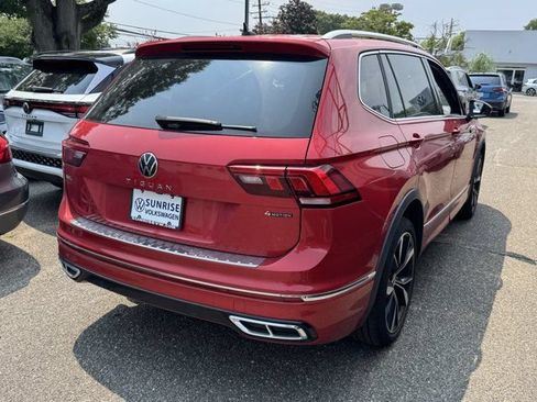 Used 2024 Volkswagen Tiguan SEL R-Line AWD/4WD image 4