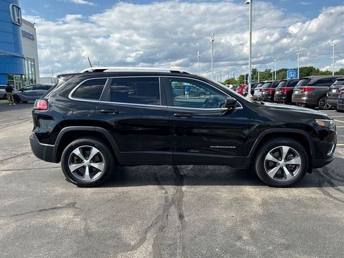 Used 2020 Jeep Cherokee Limited AWD/4WD image 12