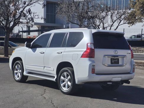 Used 2013 Lexus GX 460 Base image 3