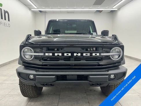 New 2026 Ford Bronco Outer Banks w/ Sasquatch Package AWD/4WD image 7