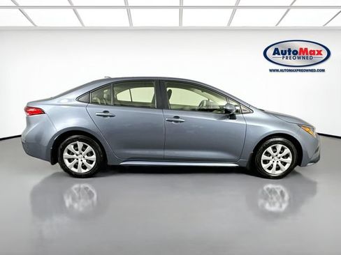 Used 2024 Toyota Corolla LE FWD image 9