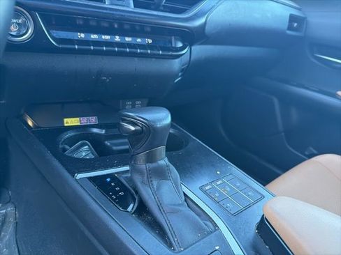 Used 2023 Lexus UX 250h AWD w/ Premium Package image 23