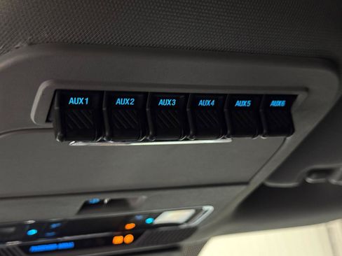 Used 2024 Ford F250 Lariat w/ Lariat Ultimate Package AWD/4WD image 34