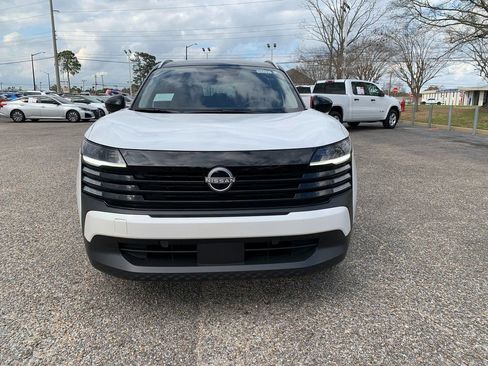 New 2026 Nissan Kicks SV image 3