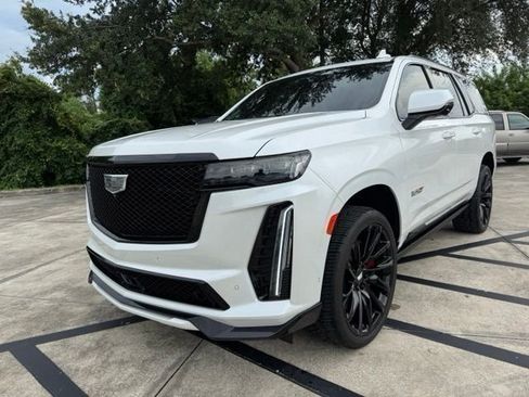 Certified 2023 Cadillac Escalade V w/ LPO, ONYX Package AWD/4WD image 1