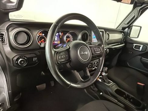Used 2023 Jeep Wrangler Unlimited Sport AWD/4WD image 11