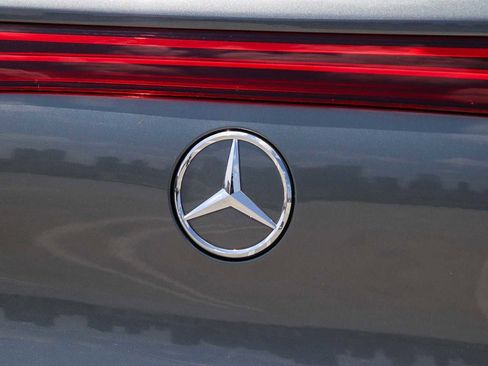 Used 2023 Mercedes-Benz EQS 450+ SUV image 11