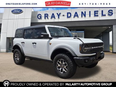 Used 2023 Ford Bronco Badlands AWD/4WD image 1