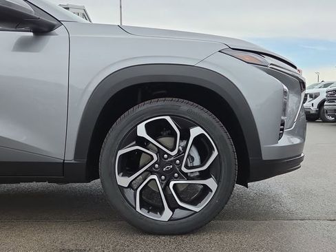 New 2026 Chevrolet Trax RS w/ Driver Confidence Package FWD image 14