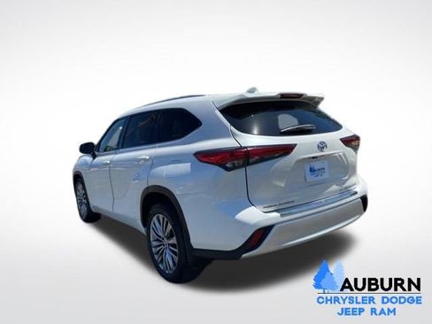 Used 2020 Toyota Highlander Platinum AWD/4WD image 5