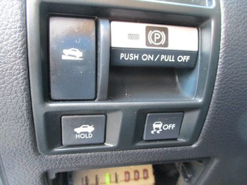 Used 2014 Subaru Legacy 2.5i Premium image 39