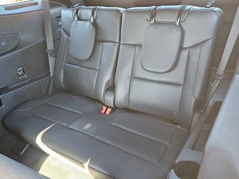 New 2026 Ford Explorer ST-Line w/ ST-Line Street Pack image 9