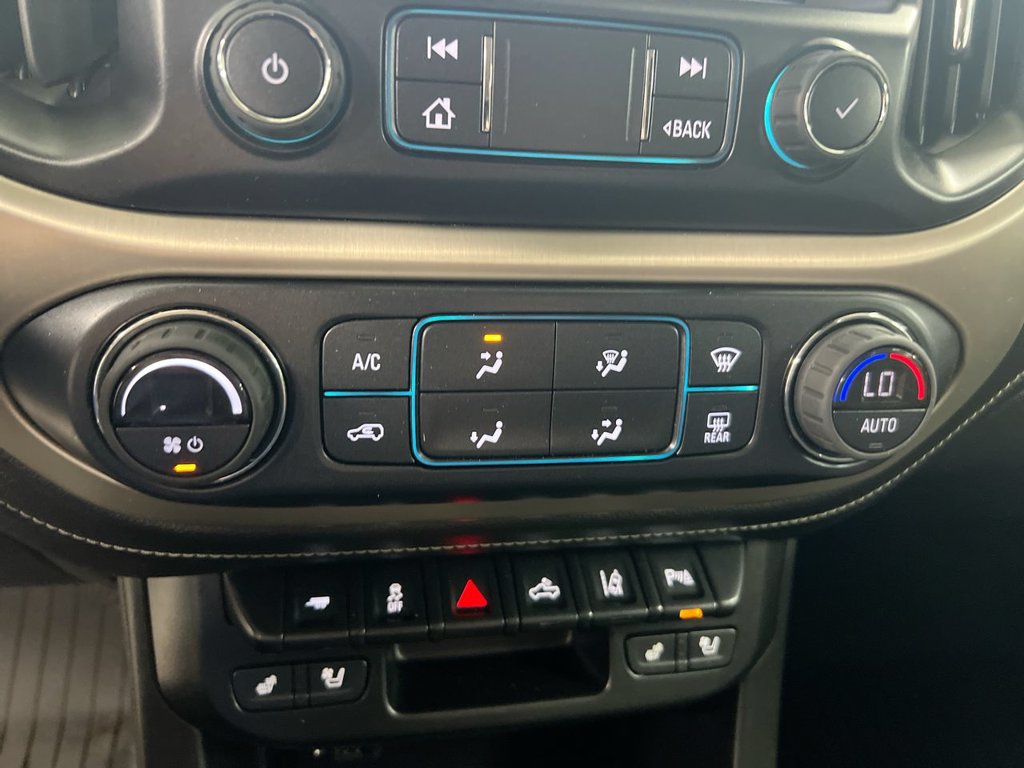 Used 2022 GMC Canyon Denali AWD/4WD image 17