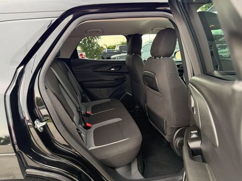 Used 2025 Chevrolet TrailBlazer LT FWD image 38