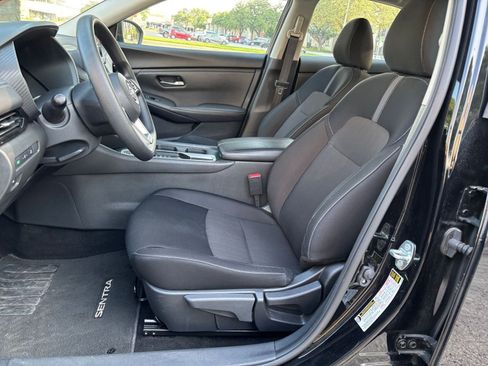 Used 2025 Nissan Sentra SV FWD image 22