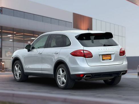 Used 2012 Porsche Cayenne S AWD/4WD image 5