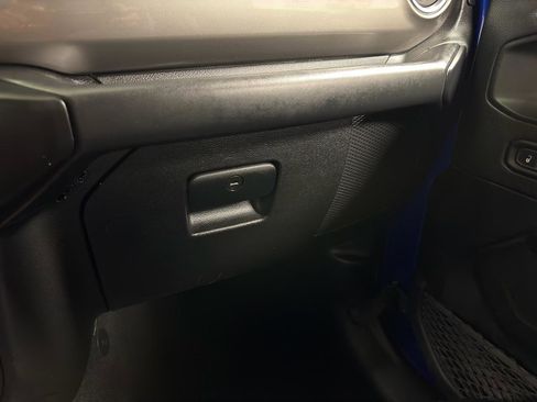 Used 2020 Jeep Wrangler Unlimited Sahara AWD/4WD image 23