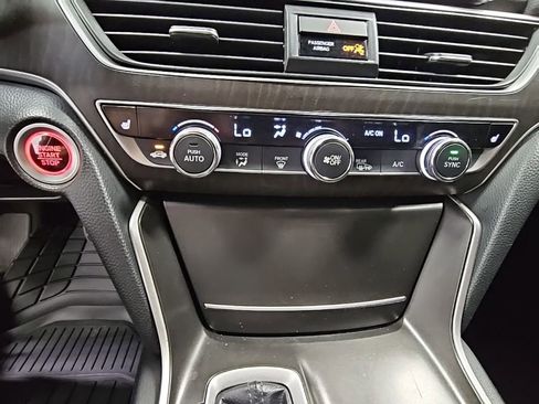 Used 2018 Honda Accord EX-L image 19