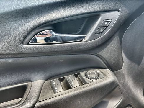Certified 2021 Chevrolet Equinox LT FWD image 22