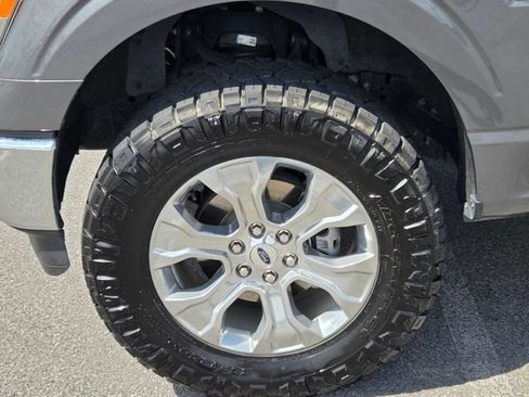 Used 2023 Ford F150 Lariat w/ FX4 Off-Road Package AWD/4WD image 18