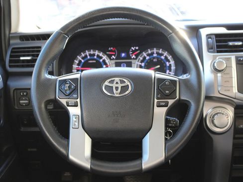 Used 2014 Toyota 4Runner SR5 Premium image 19