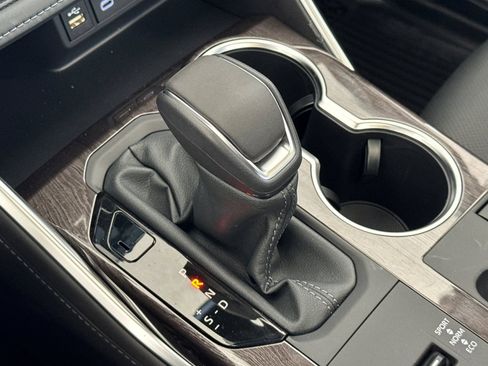 New 2026 Toyota Highlander Platinum AWD/4WD image 21