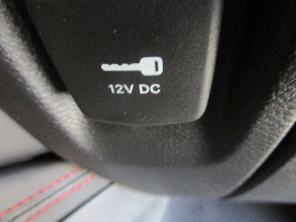 Used 2025 Dodge Durango R/T AWD/4WD image 35