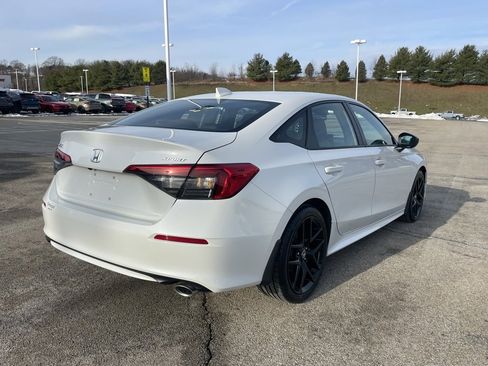 Used 2023 Honda Civic Sport image 3