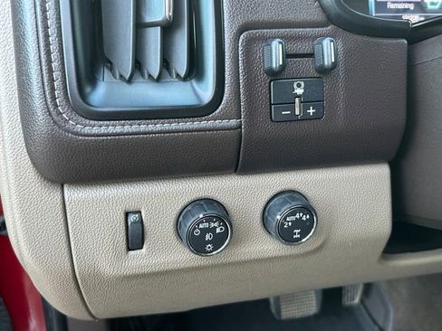 Used 2018 GMC Canyon SLT w/ Driver Alert Package image 28