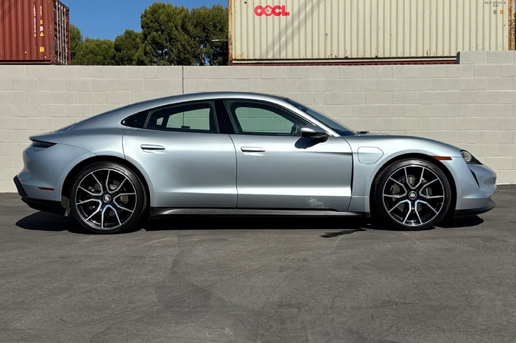 Used 2023 Porsche Taycan RWD image 8