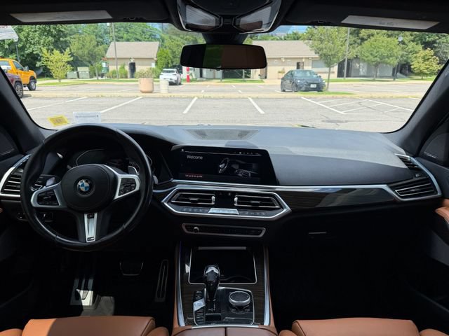 Used 2019 BMW X5 xDrive40i w/ M Sport Package AWD/4WD image 3