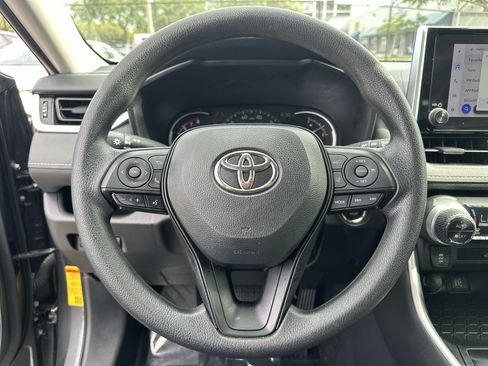 Used 2023 Toyota RAV4 XLE AWD/4WD image 11