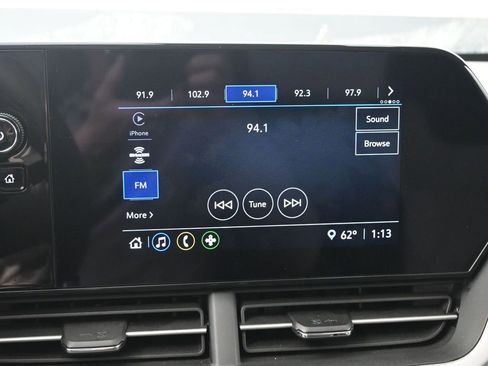 Used 2025 Chevrolet Trax LS image 31