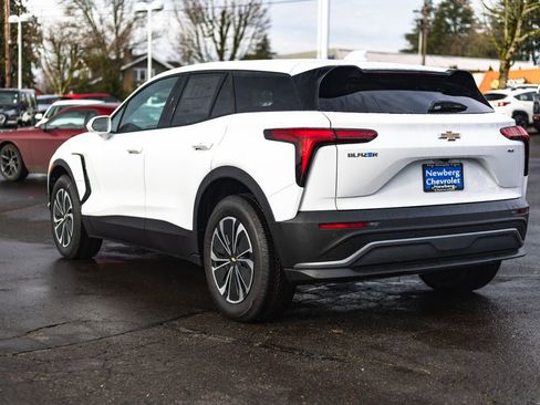 New 2026 Chevrolet Blazer EV LT image 10