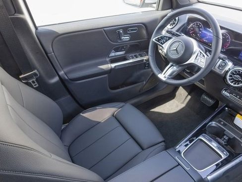 Certified 2025 Mercedes-Benz GLB 250 image 22