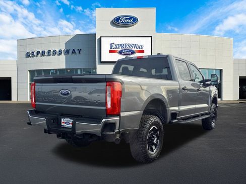 Used 2025 Ford F250 XLT w/ Tremor Off-Road Package image 6