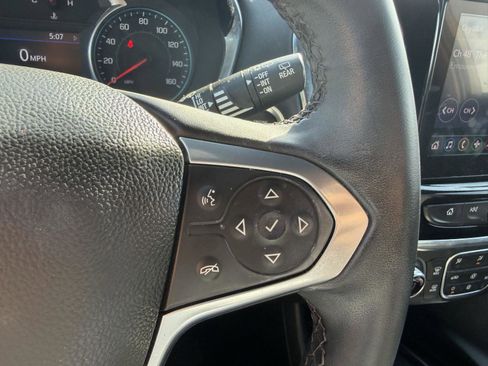 Used 2023 Chevrolet Traverse LT FWD image 14