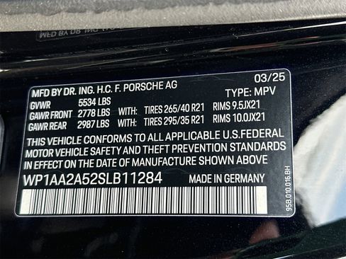 New 2025 Porsche Macan image 27