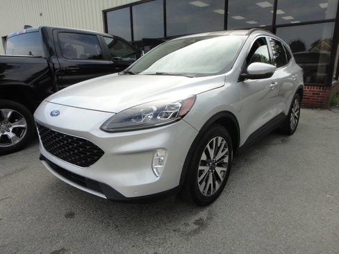 Used 2020 Ford Escape Titanium AWD/4WD image 1