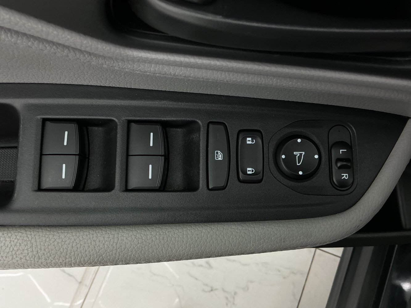 Used 2019 Honda Odyssey EX-L image 37